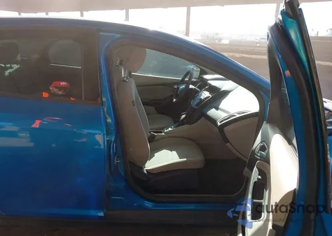 2016 Ford Focus Se из США, поврежденный, VIN 1FADP3F28GL380257